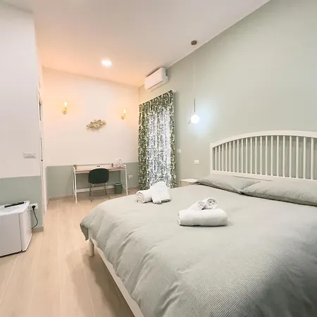 Affittacamere Real Poggio 4*