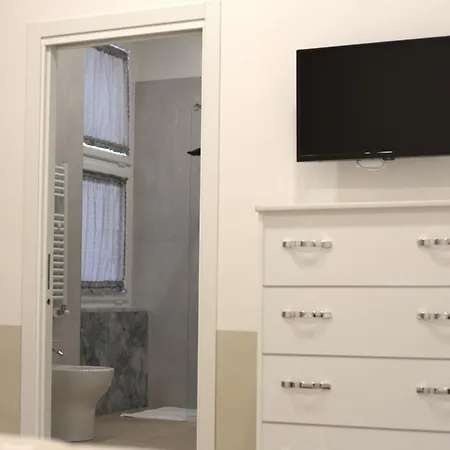 Affittacamere Real Poggio 4*